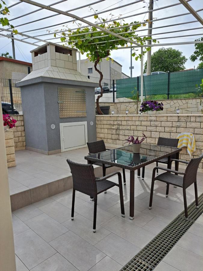 Apartment Deni Solin Zewnętrze zdjęcie
